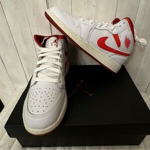 Air Jordan 1 Mid SE - Lobsters - Basketball Shoes Size - 5.5Y / 7W